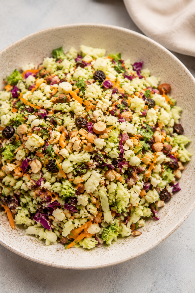 Crunchy Detox Salad That Actually Keeps All Week featured image